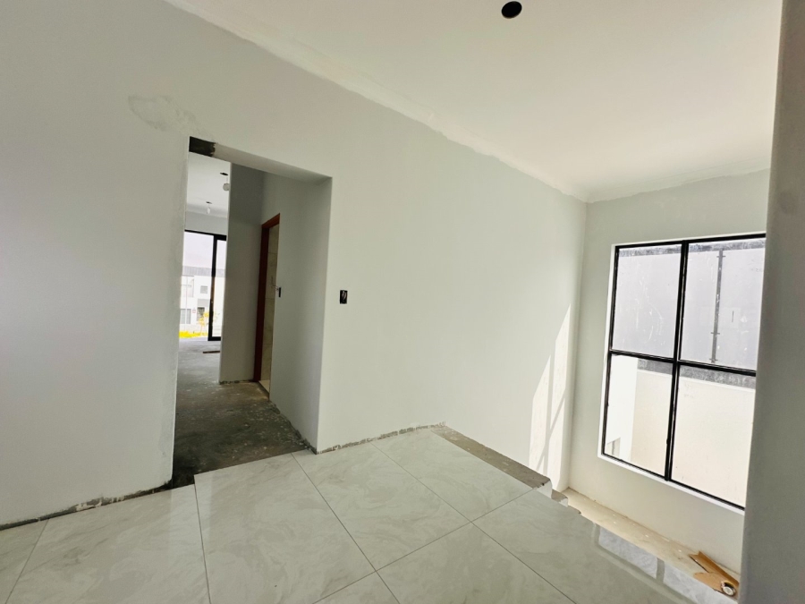 5 Bedroom Property for Sale in Sandown Western Cape